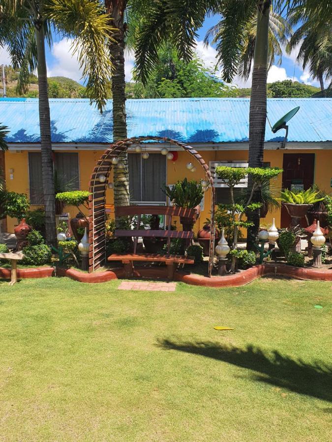 L & M Hearthstones Lodge Oslob Exterior photo