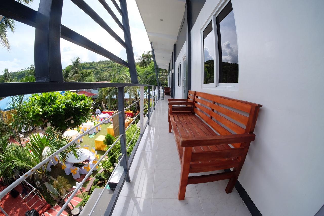 L & M Hearthstones Lodge Oslob Exterior photo