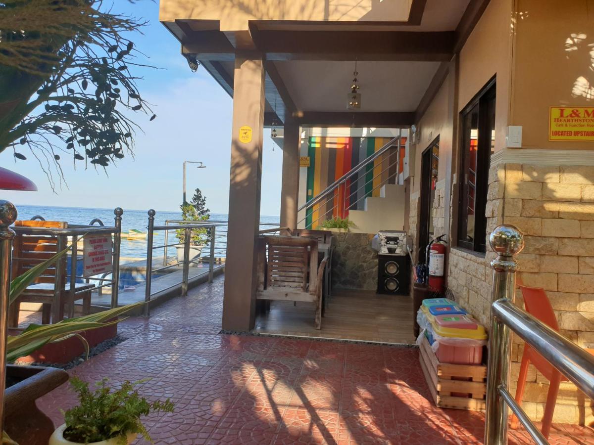L & M Hearthstones Lodge Oslob Exterior photo