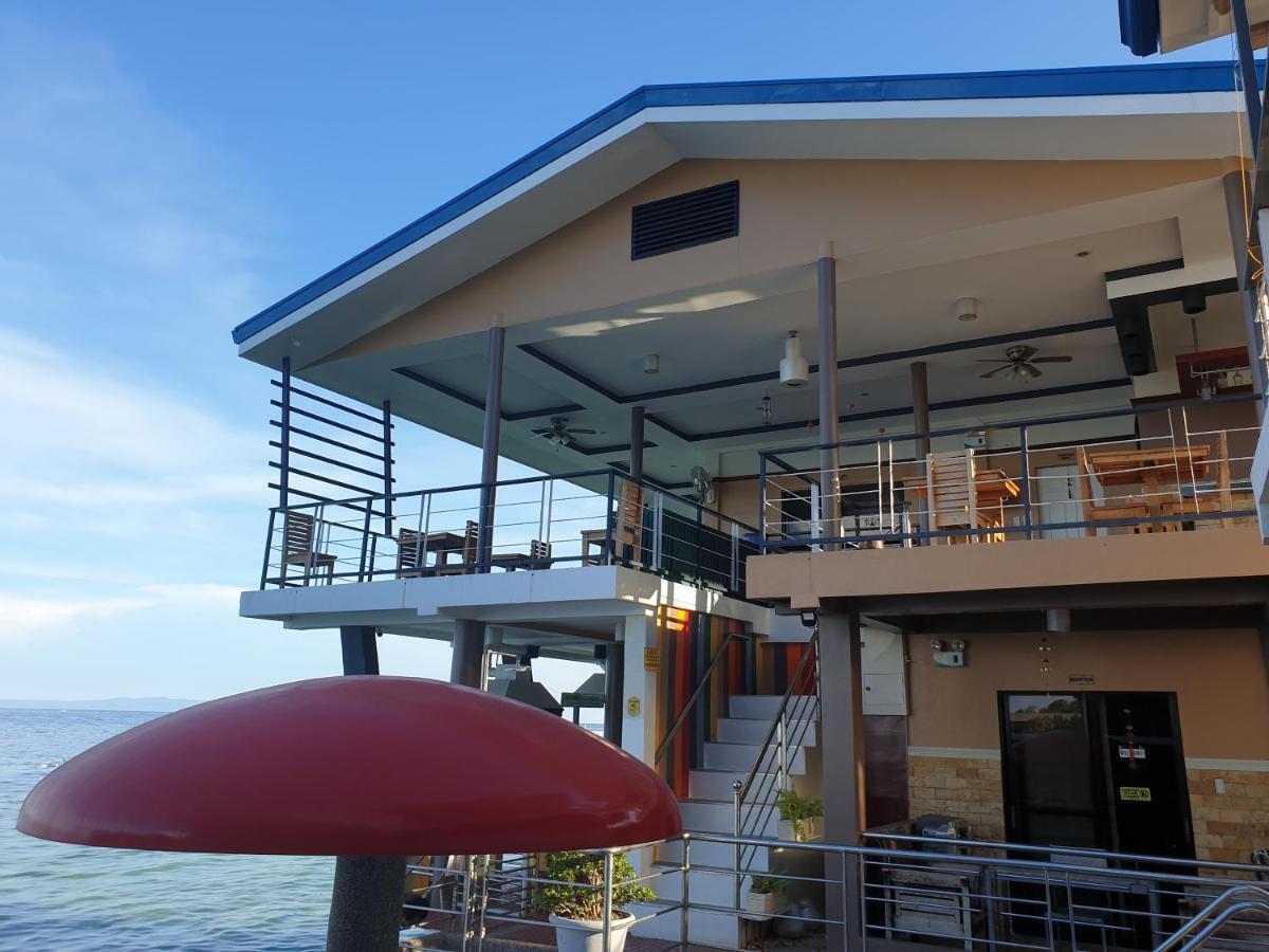 L & M Hearthstones Lodge Oslob Exterior photo